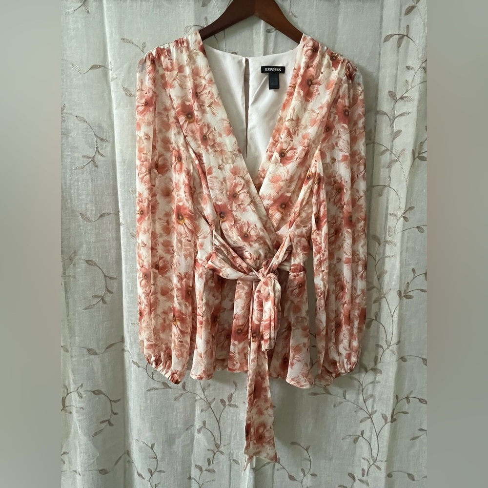 Express Floral V-Neck Blouse - Pink and Cream Size L